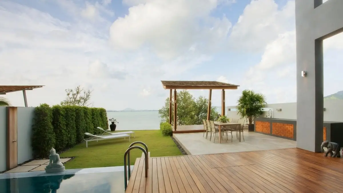 outdoor sanctuary